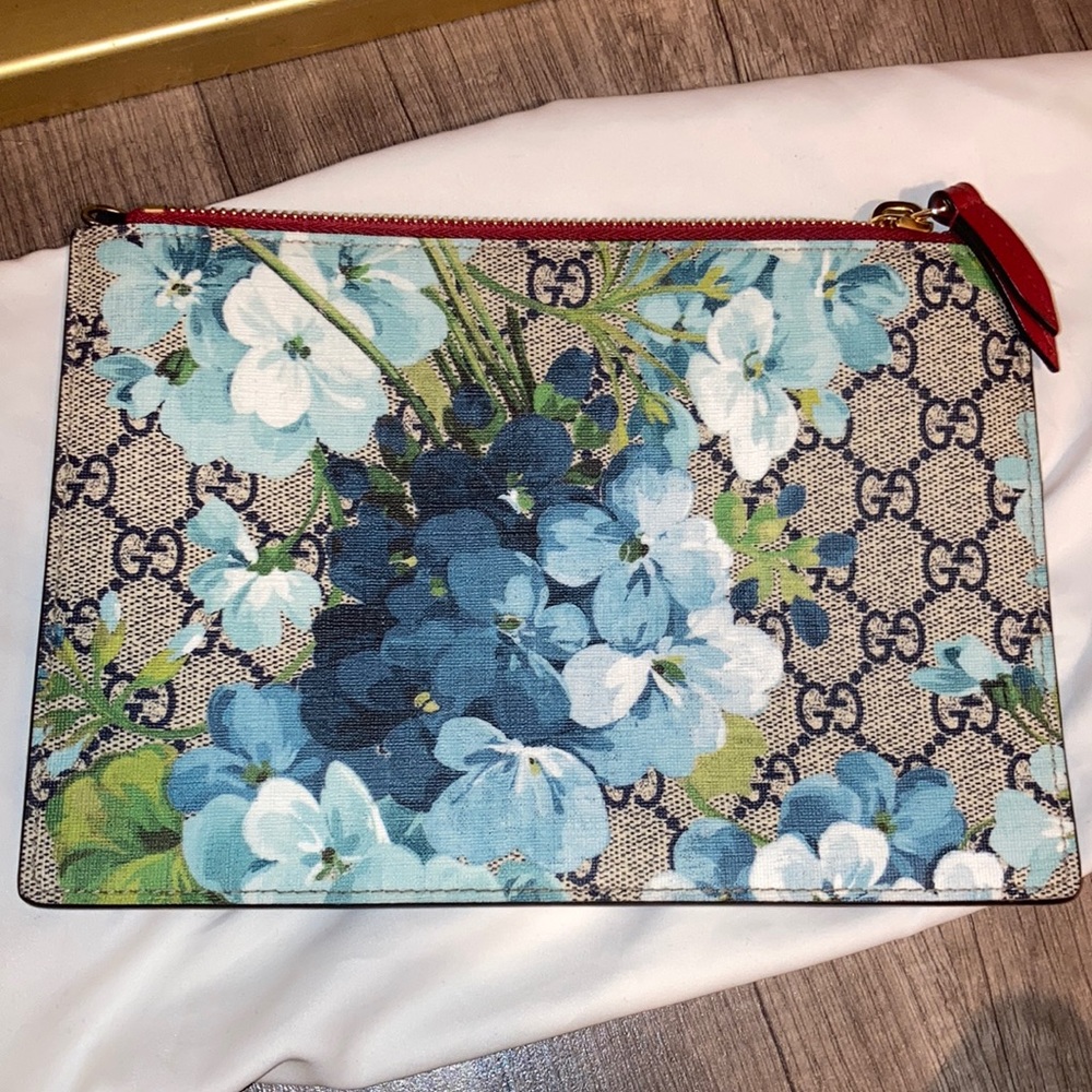 Gucci Bloom pouch